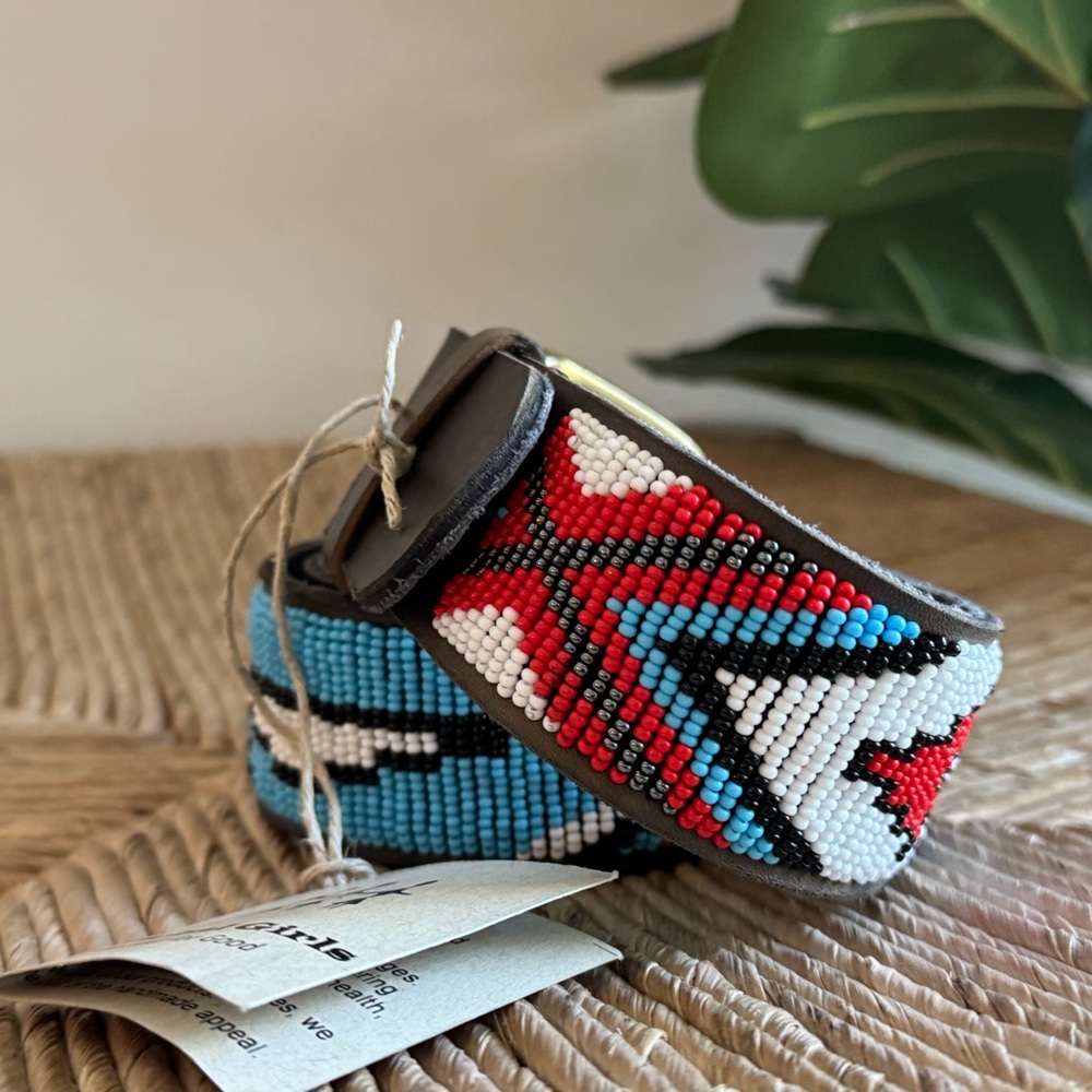 NWT Artisan Concha red Global Girls Beaded Belt 28,30,32